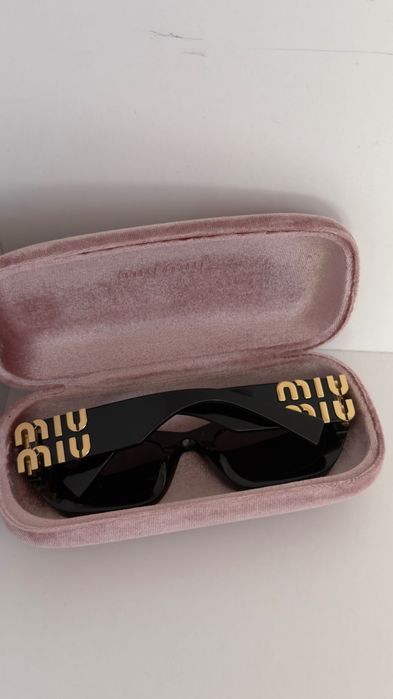 Miu Miu слънчеви очила