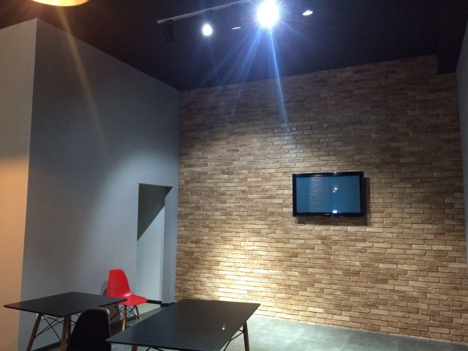 Аренда под Магазин, Офис, Шоурум, Фастфуд - Кафе 1 этаж вдоль дороги