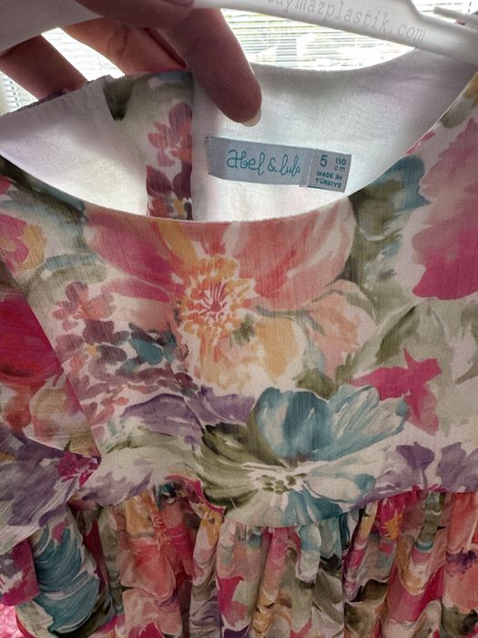 Дрешки mayoral 4 години