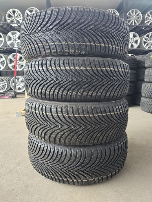 4 Броя НОВИ 205/50/17 Michelin