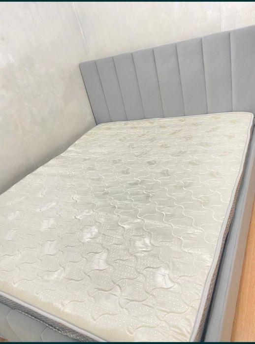 Кровать двуспальная