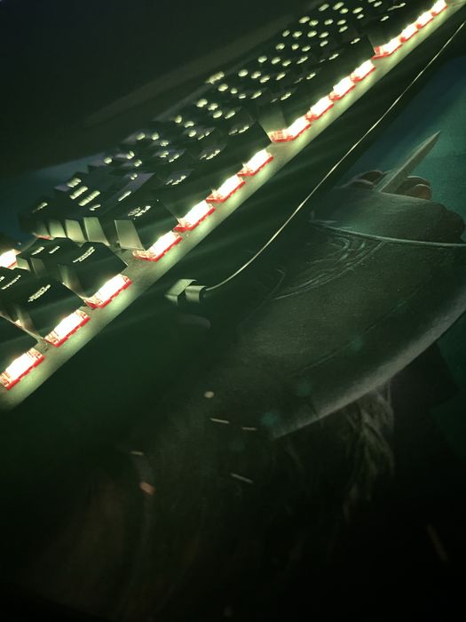 Продаю клавиатуру HyperX