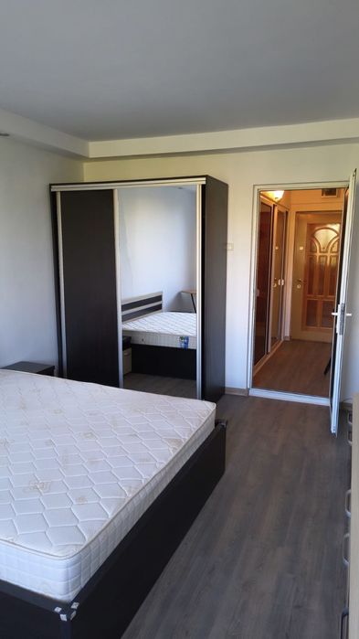 Închiriez garsonieră în Tiglina 1