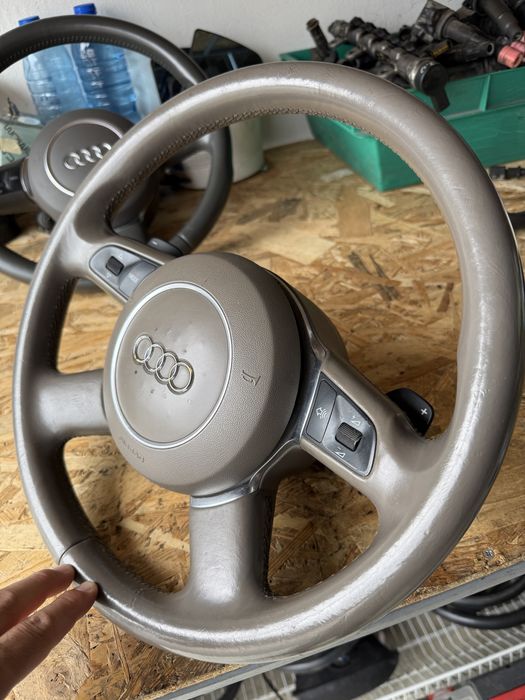 Волан за Audi A8 2005/2010г
