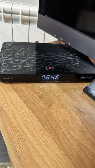 Продается приставка для спутникового