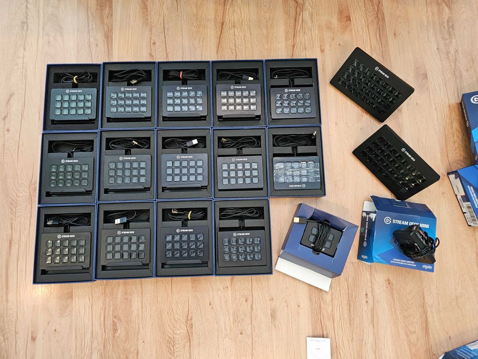 19 - броя Elgato Stream Deck за части