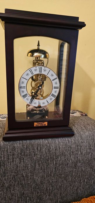 Ceas de birou semineu   mecanic  nuc  39 x 21 cm