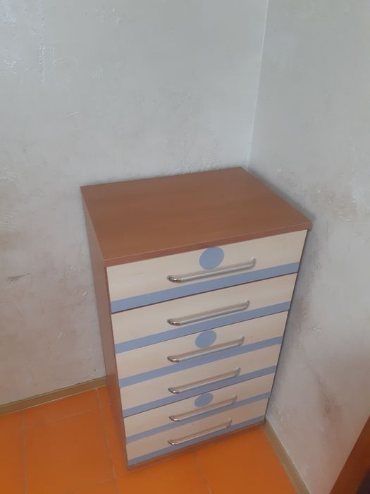 Продаю комод срочно