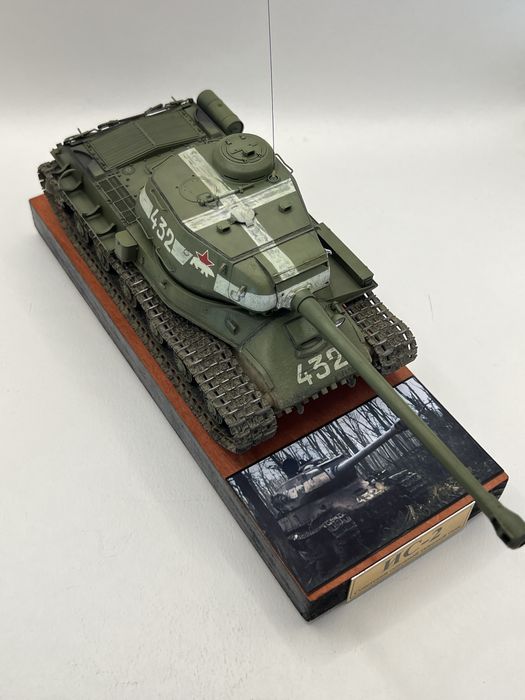 Модель танка ИС-2
