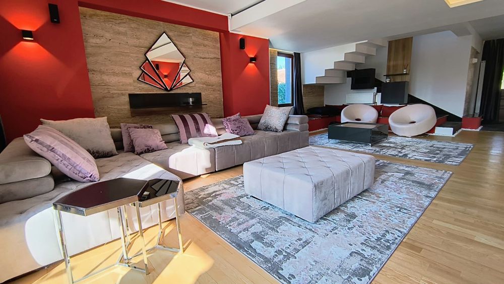 Proprietar vând Vila lux