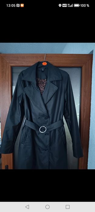 Trenci din imitație de piele mărimea 40.