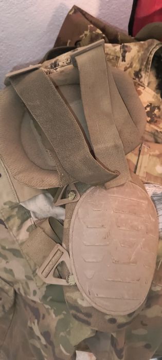 Камуфлаж екипировка оборудване