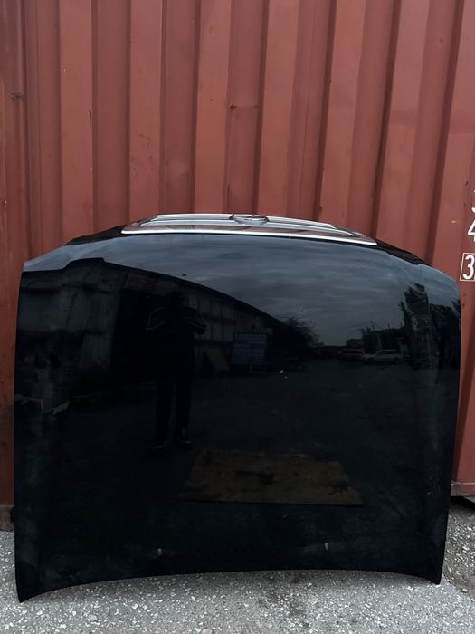 Капот на Lexus LX470