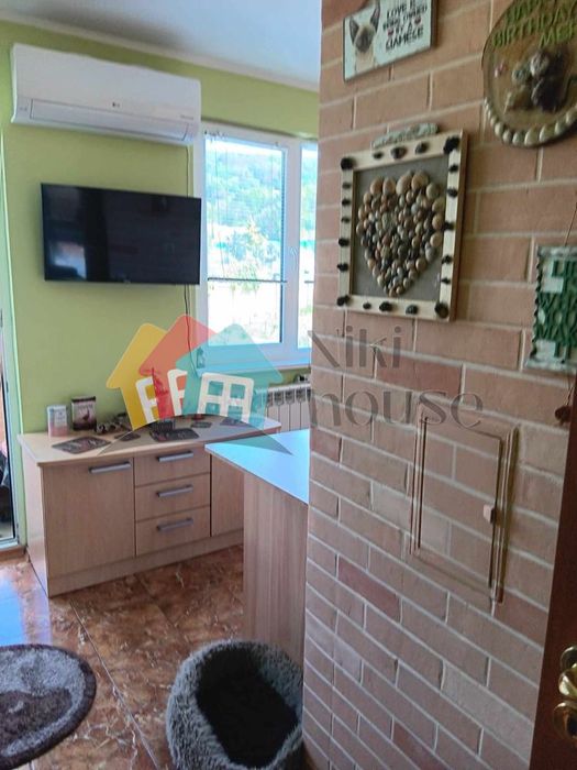 Продава се Тристаен апартамент в Варна, Левски - 75 кв.м за 1767 €/кв.м - Снимка #4