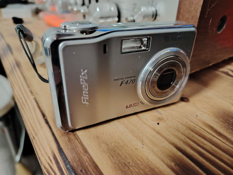 Aparat foto Fujifilm Finepix F470