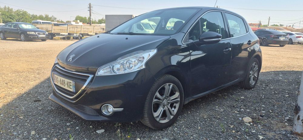 Peugeot 208 1.2 Benzina 2014