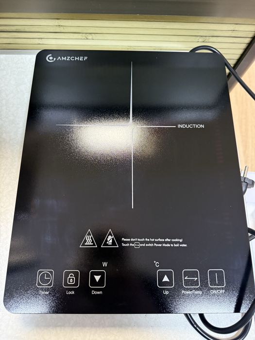 Индукционен котлон AMZCHEF