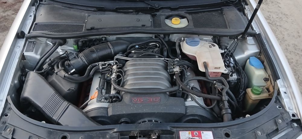 Ауди а6 с5 Quattro мкпп6 газ-бензин