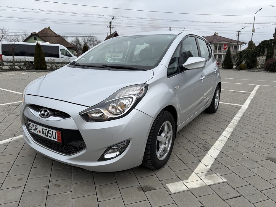 Hyundai ix20,AUTOMAT, 2015,1,6 benzina,pretul este 6950€
