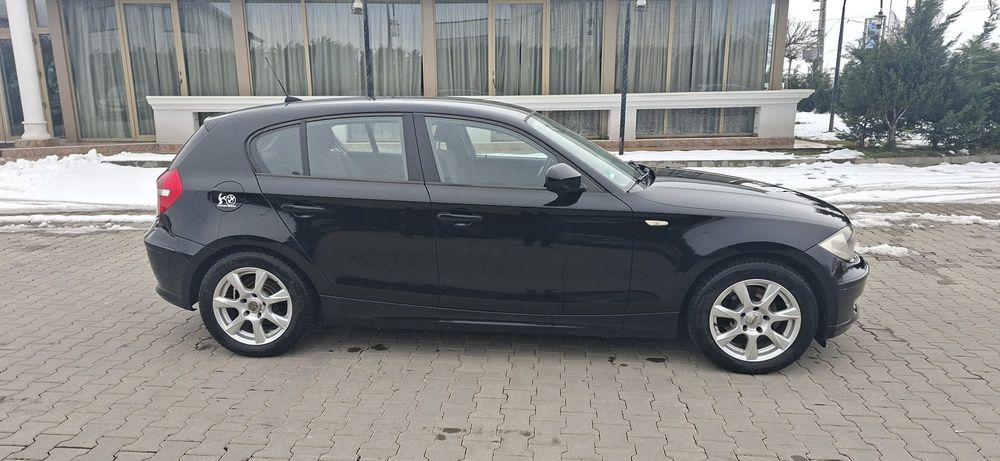 BMW 1 Series 2010 — imagine 3