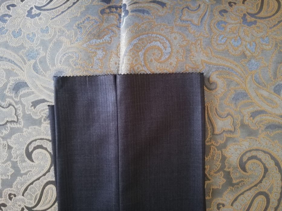 Брюки серого цвета