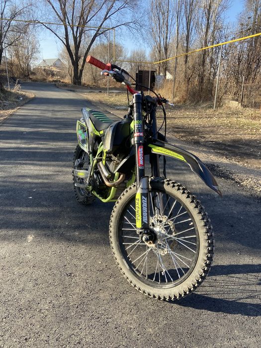 Продам эндуро 250 кубов