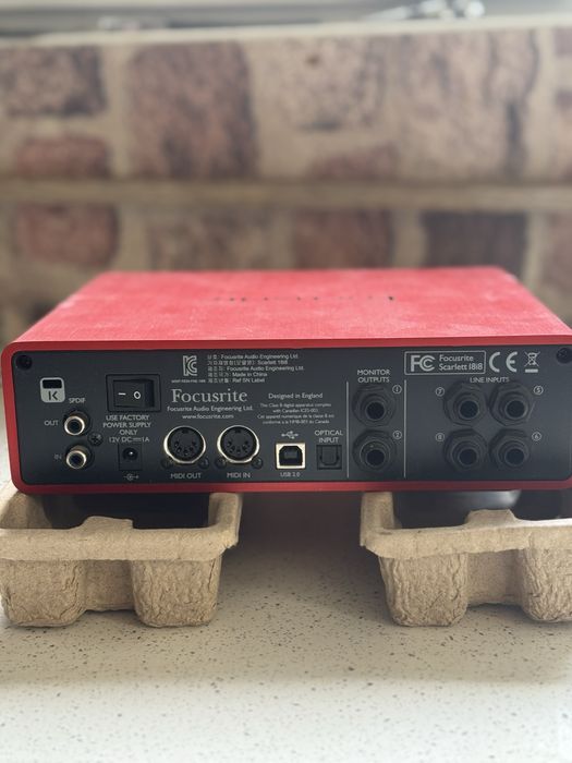 focusrite scarlett 2i2 second hand si noi de vanzare • Anunturi