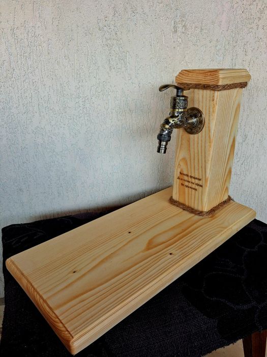 Диспенсър за алкохол чешмичка