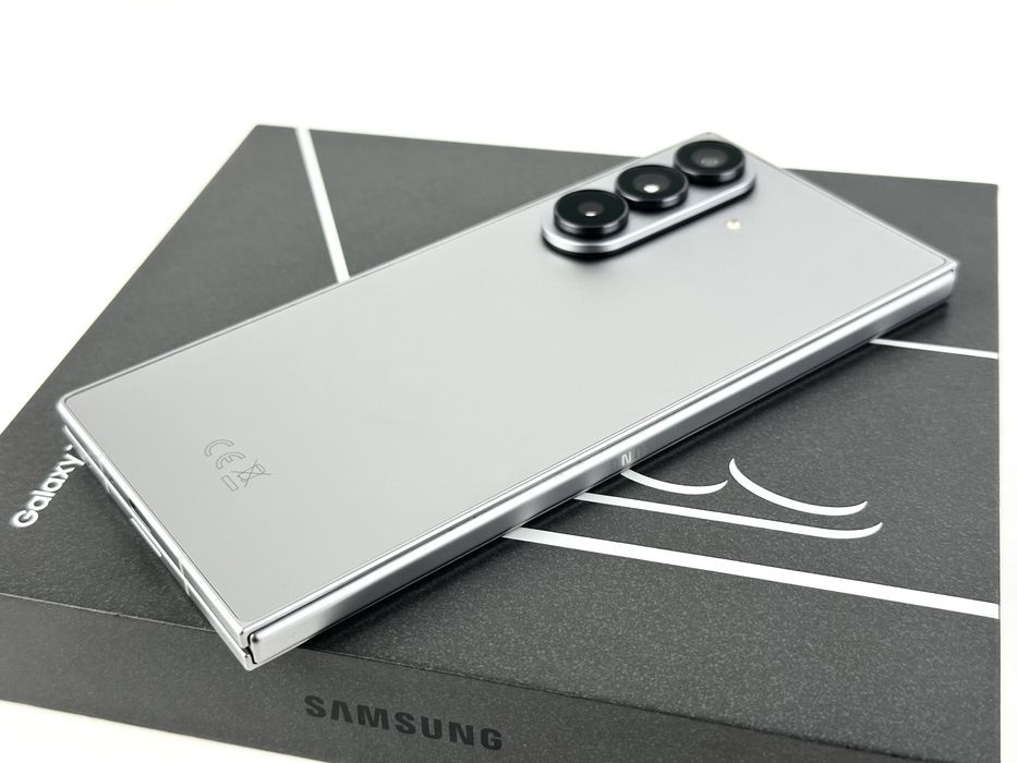 НОВ! Samsung Galaxy Z Fold 7 5G 512GB Silver Shadow 2г. Гаранция!