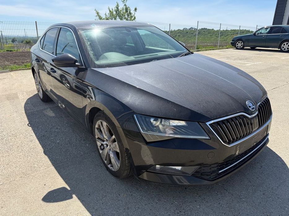 Dezmembrez Skoda superb 3 berlina neagra lg9r 2017 2.0 tdi DFGA DSG SWV