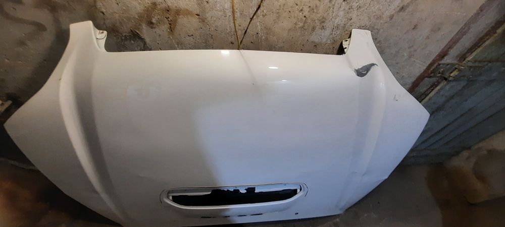 Капот от субару Subaru оригинал