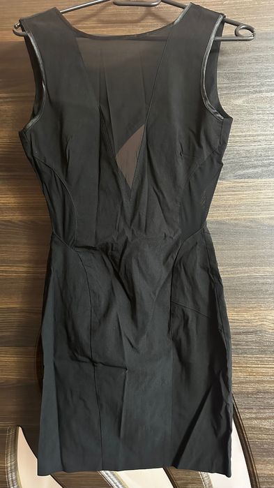 Дамски елегантни рокли