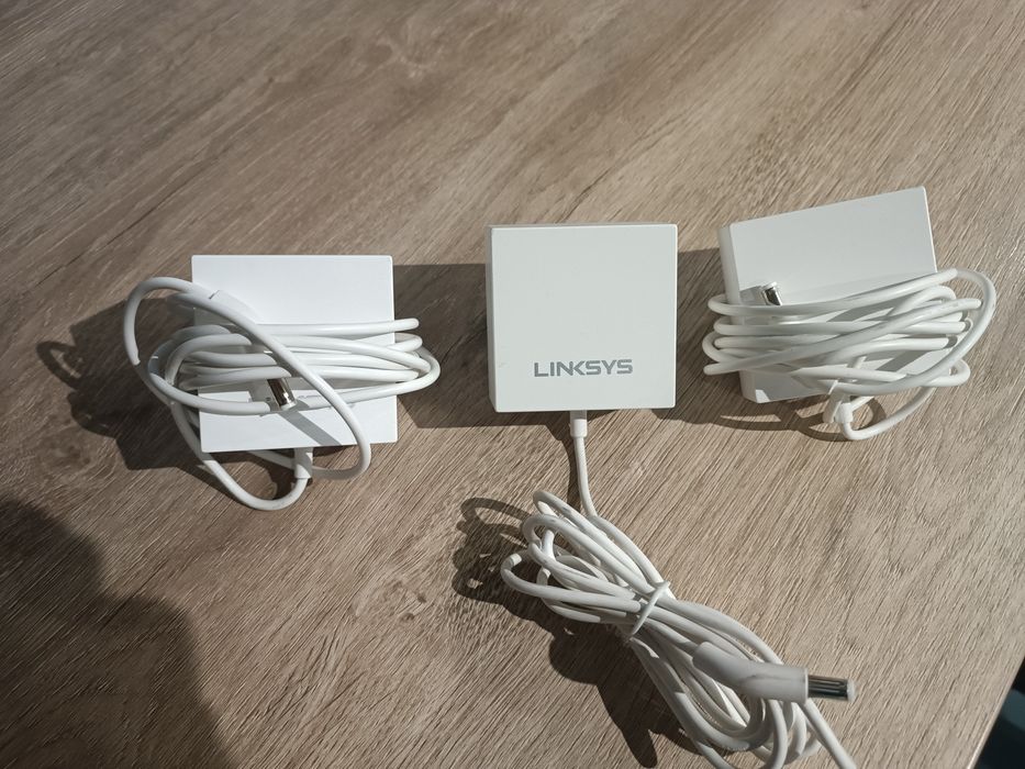 Linksys Velop Mesh (WHW03)
