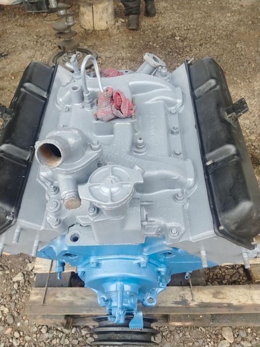 Продам двигатель на ЗИЛ