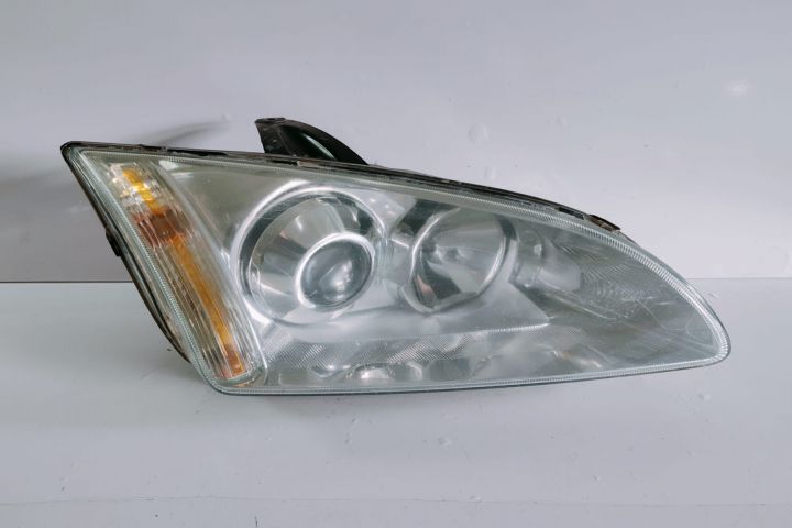 Far Xenon  complet, cu droser dreapta Ford Focus a 2-a generatie