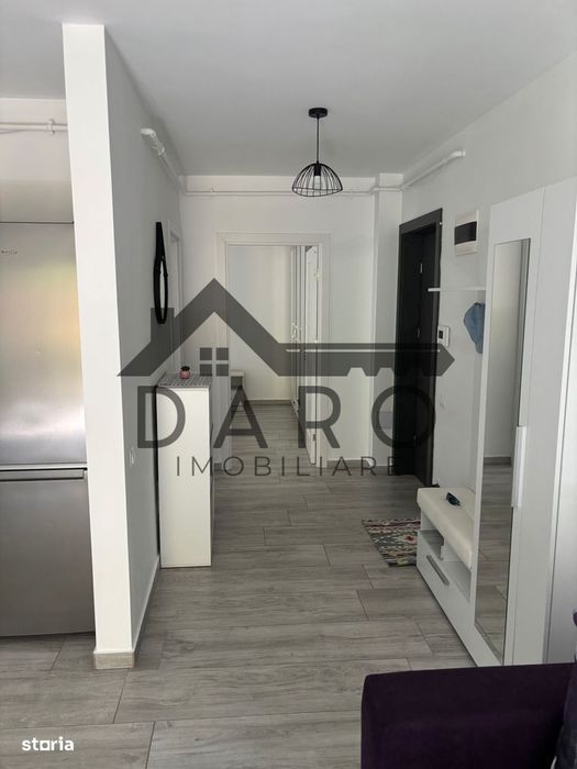 Apartament de închiriat cu un mic spațiu verde ,zona centrală TG Mu