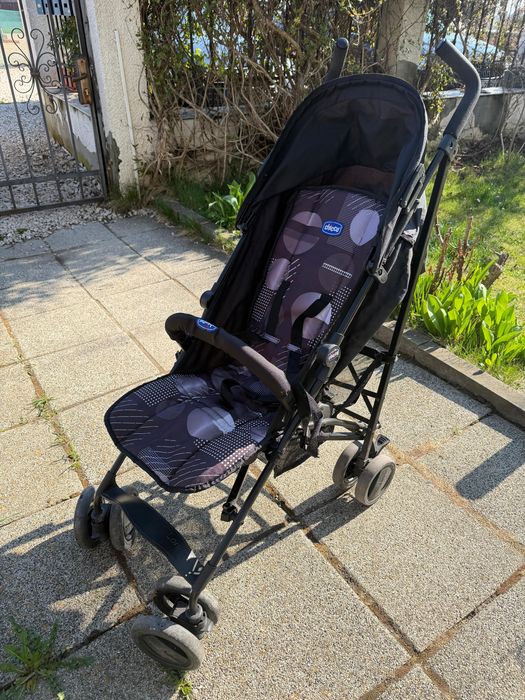 Carucior sport Chicco, inchidere umbrela
