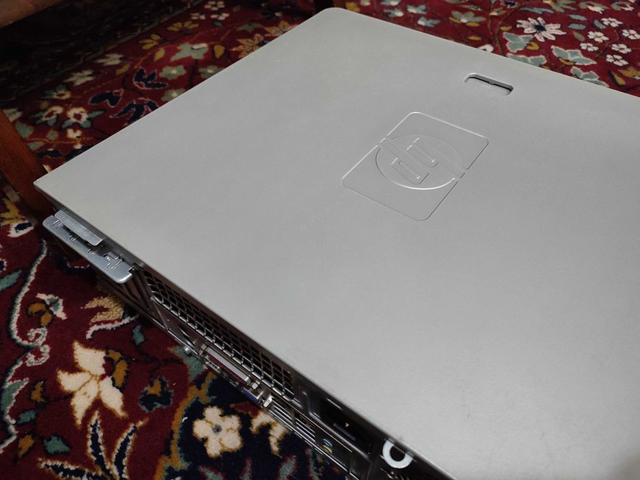 Настолен компютър HP Compaq Intel (R) Celeron (R) D; CPU 3.06 GHz