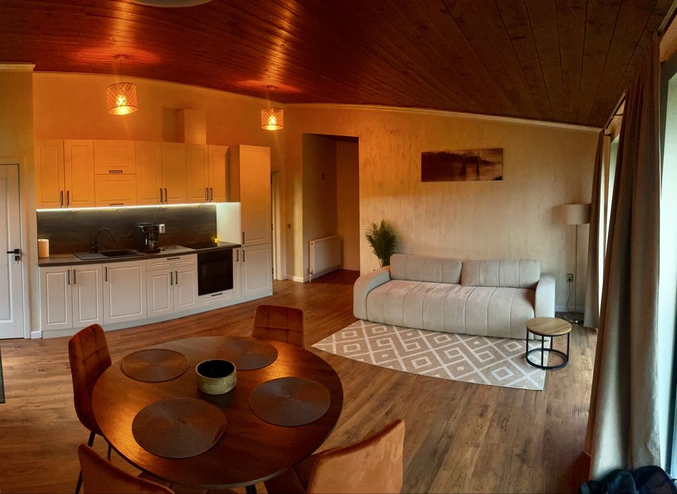 Cabana exclusivista WINGS de inchiriat cu 2 dormitoare 4-6 persoane ciubar/jacuzzi