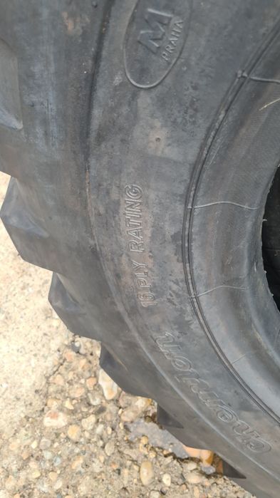 Cauciucuri excavator 11.00R20 și 10.00R20 cu detrapanti