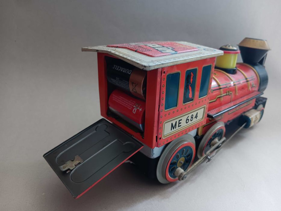 Jucarie Locomotiva din tabla Chinezeasca ME 684, de colectie,Perioada comunista RSR
