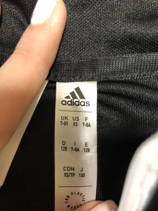 Блуза и суичър на Adidas