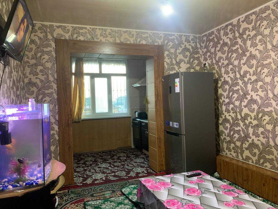 5 xonali kvartira sotiladi       !!!  SROCHNA  !!!