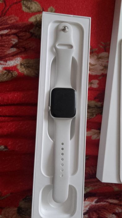 Продам apple watch SE gen2!!!