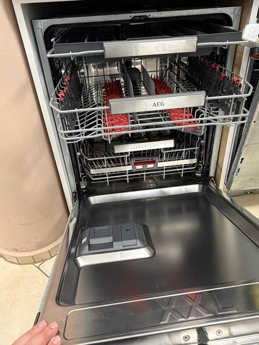 Съдомиална за вграждане Lift 13К - AEG FSK93800P