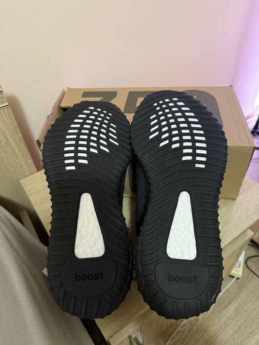 Yeezy Boost 350 V2 Onyx