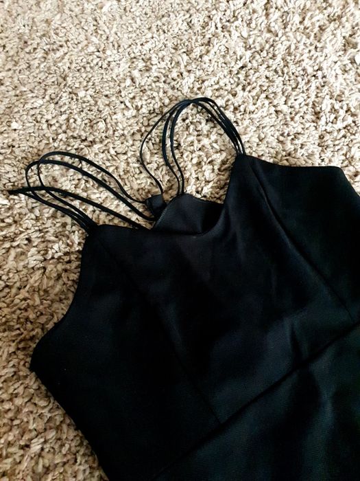 Rochita neagra bretele