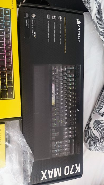 Tastaturi gaming corsair