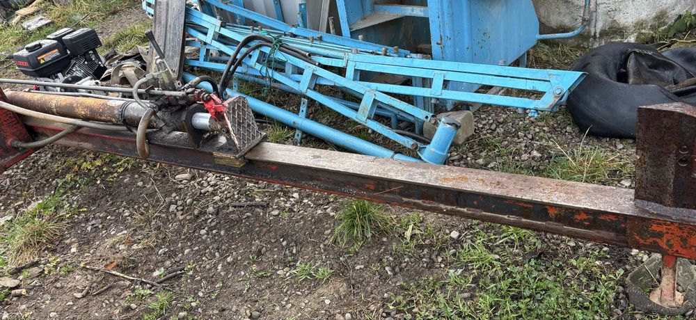 Crapatoare de lemne cu motor pe benzina