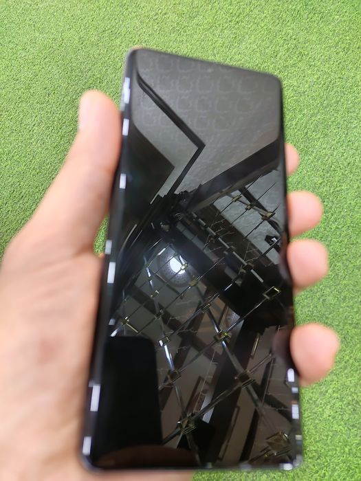 Xiaomi.   12 pro